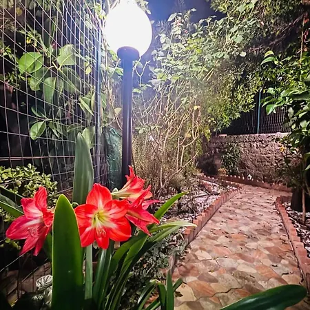 'the Garden By Interhome Casa vacanze *
